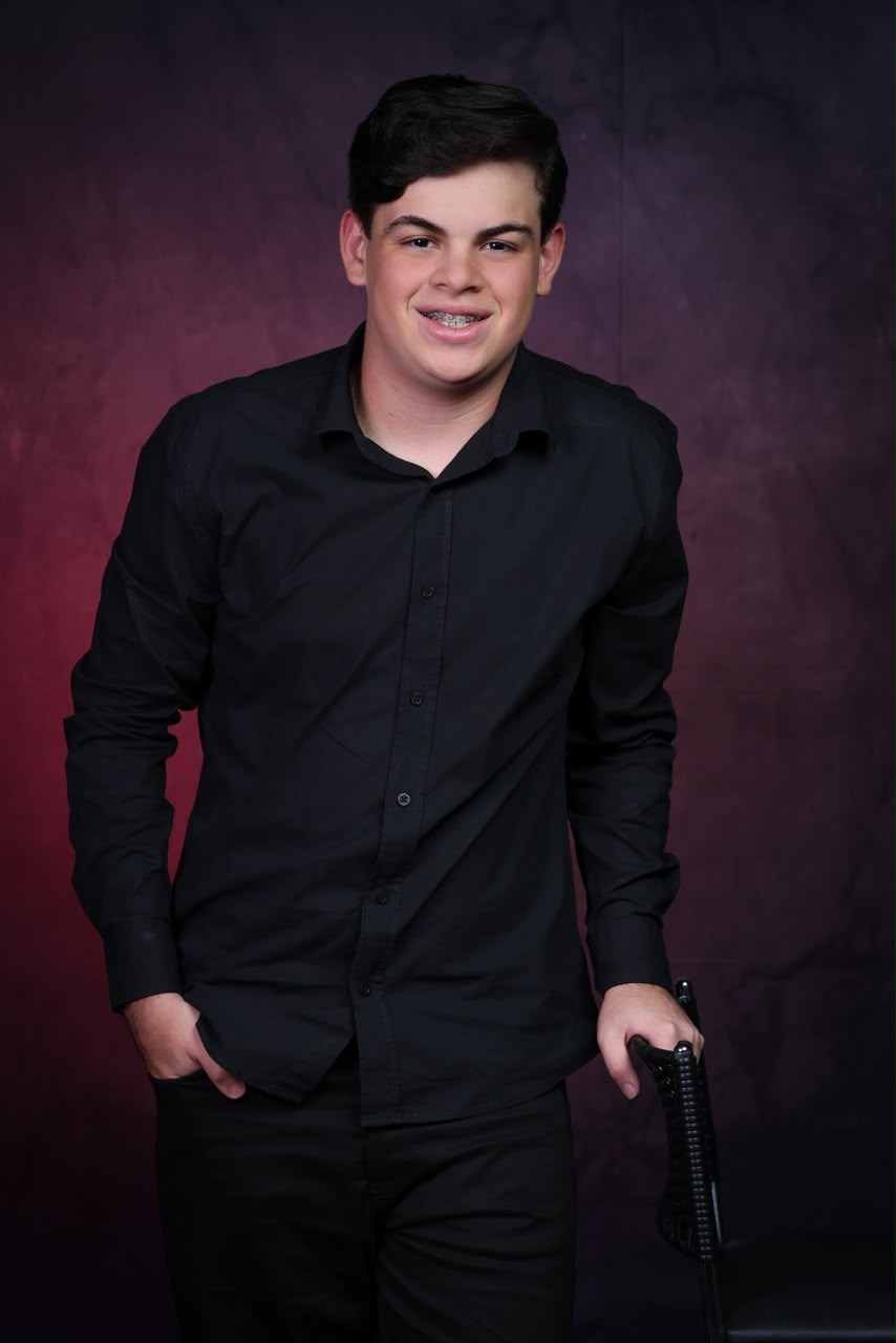 Retrato de Yan sentado durante o ensaio